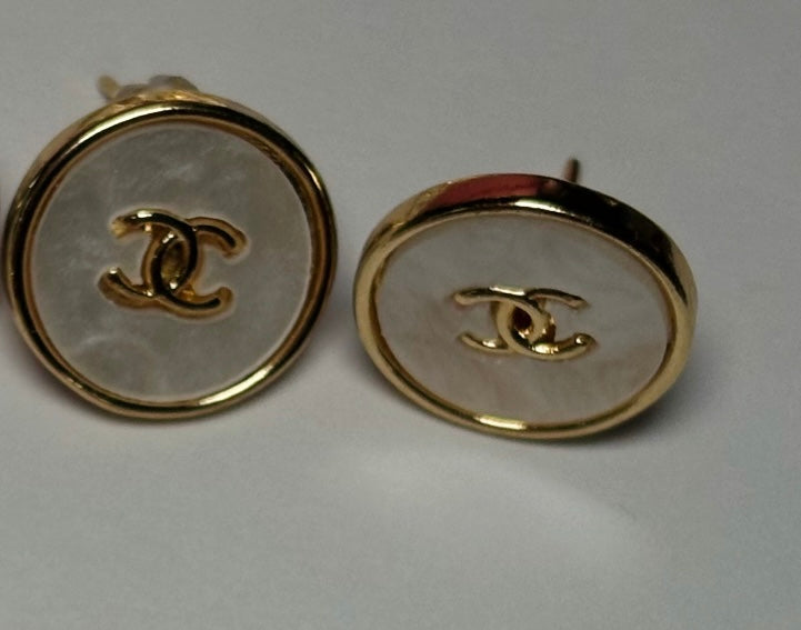 Gold Circle Earrings